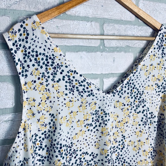 NWOT Maurices Sheer Blouse - Picture 2 of 6